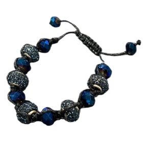 1308.‎ Cara New York Blue Beaded Bracelet Adjustable Closure